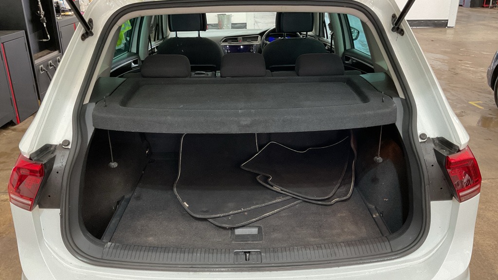 Used Volkswagen Tiguan 2019 for sale - 76736608: Photo 12