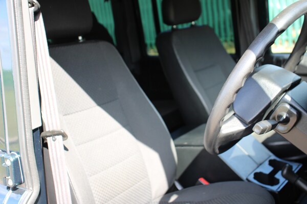 Used Land Rover Defender 2016 for sale - 74927438: Photo 11