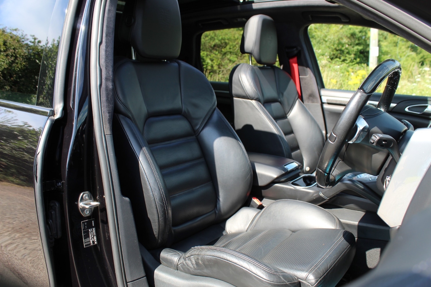 Used Porsche Cayenne 2011 for sale - 71639372: Photo 11