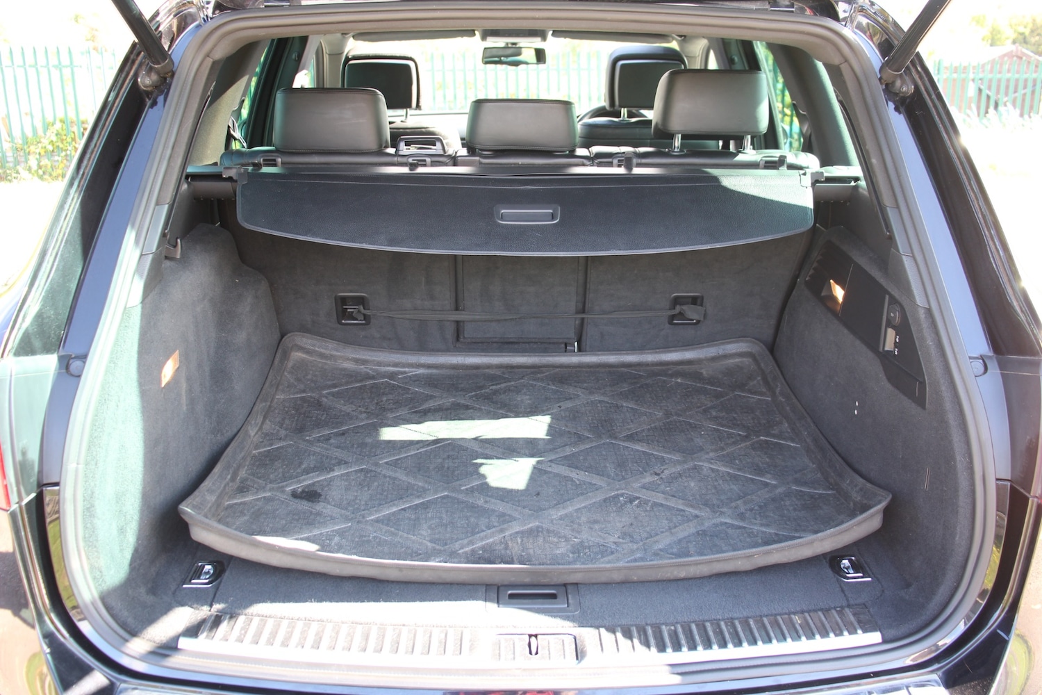 Used Volkswagen Touareg 2011 for sale - 75895050: Photo 15