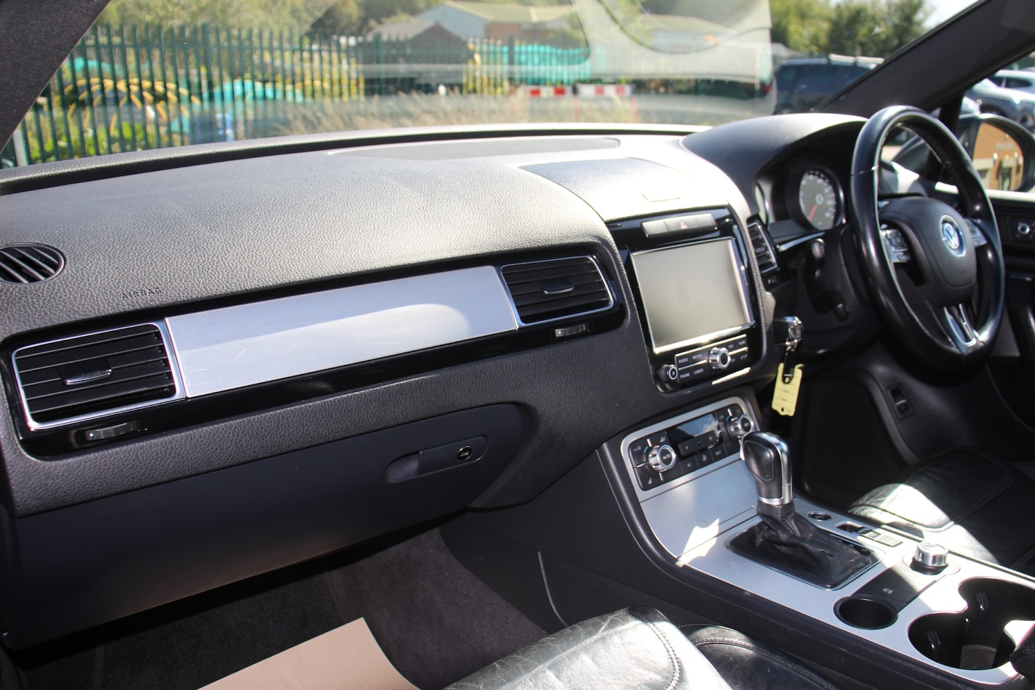 Used Volkswagen Touareg 2011 for sale - 75895050: Photo 35
