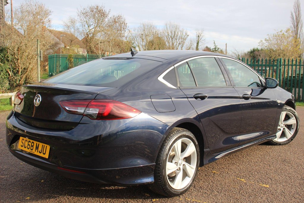 Used Vauxhall Insignia 2019 for sale - 78161960: Photo 6