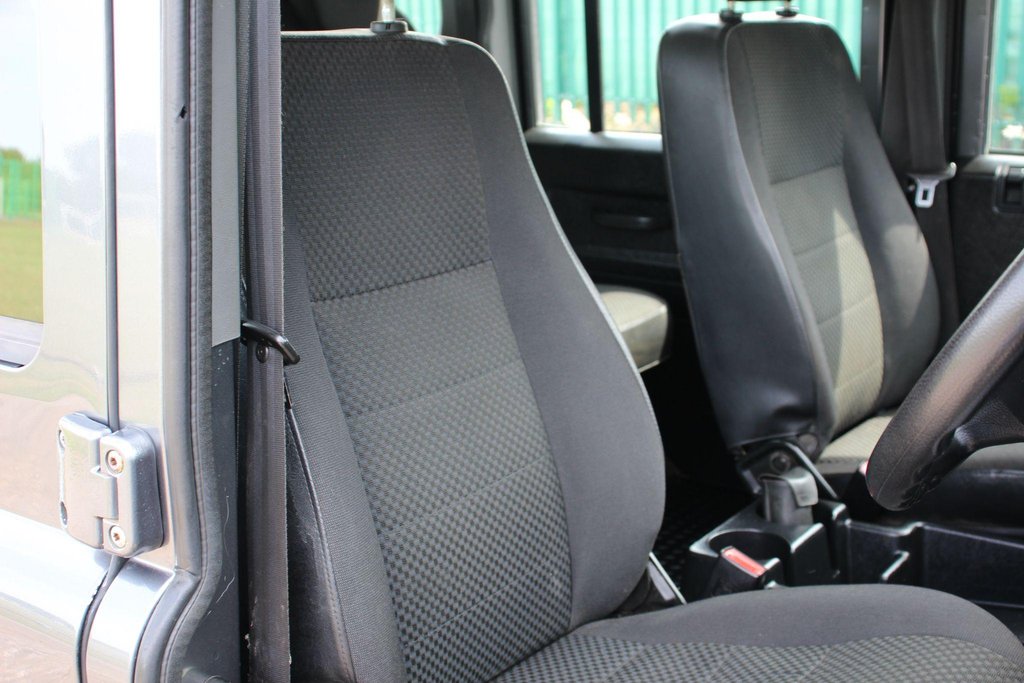 Used Land Rover Defender 2015 for sale - 78161983: Photo 10