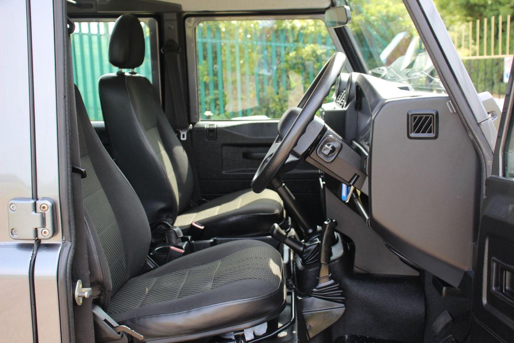 Used Land Rover Defender 2015 for sale - 78161983: Photo 12