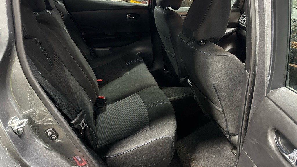 Used Nissan Leaf 2021 for sale - 77285888: Photo 14