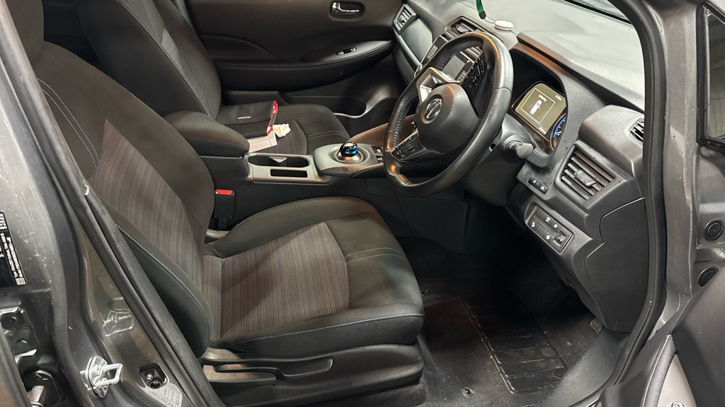 Used Nissan Leaf 2021 for sale - 77285888: Photo 15