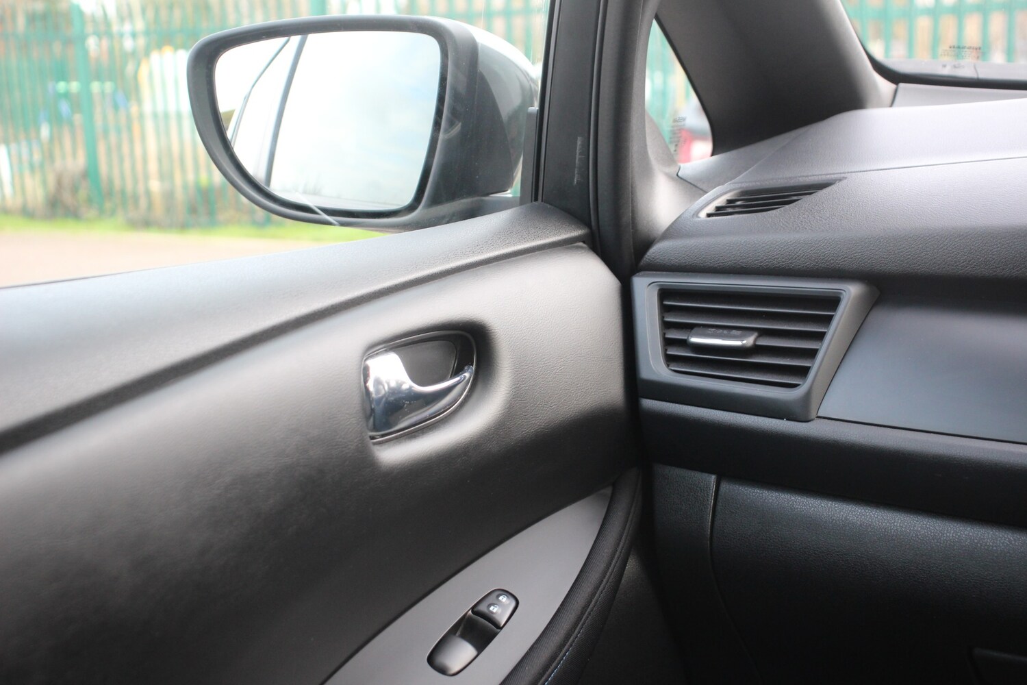 Used Nissan Leaf 2021 for sale - 77285888: Photo 46