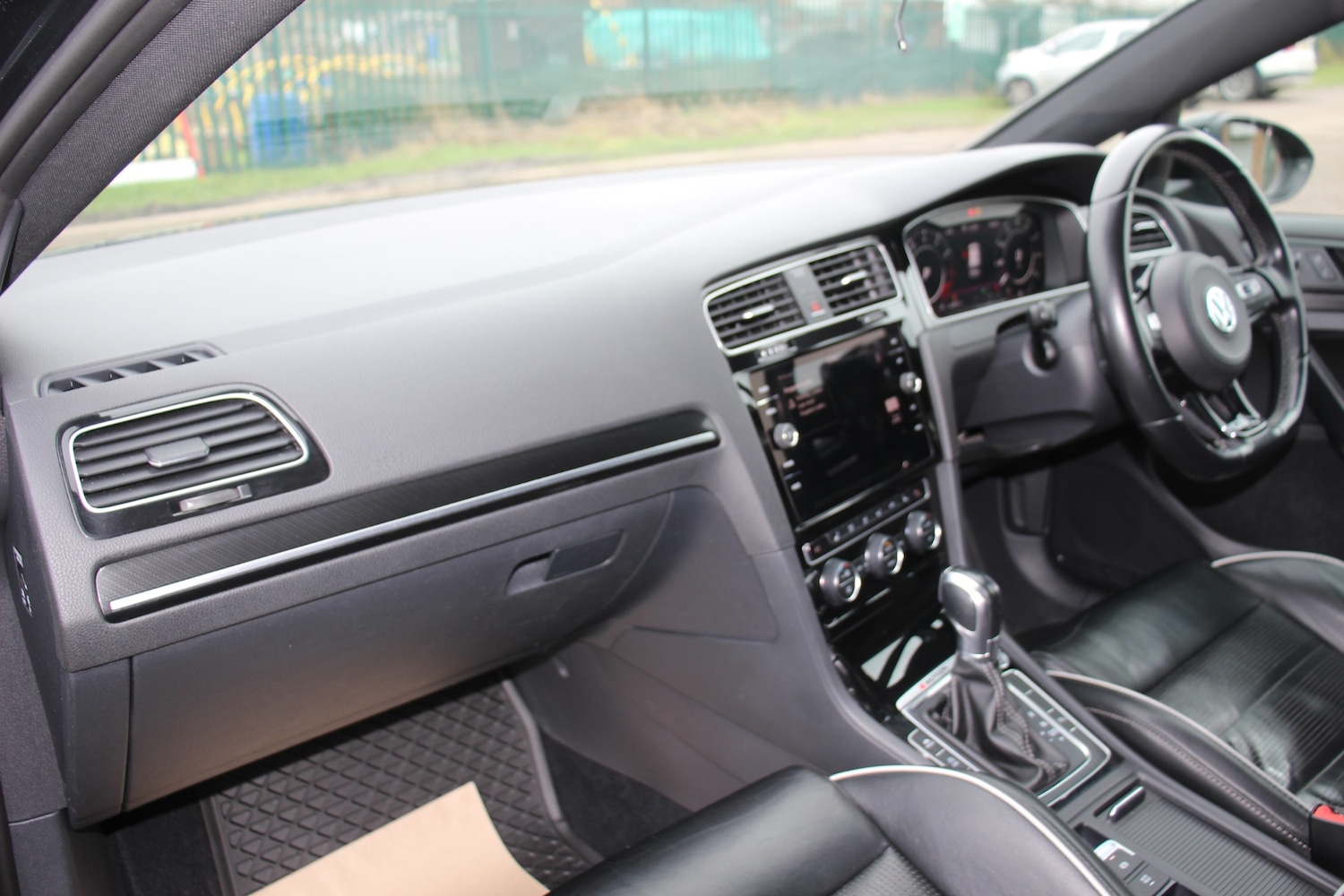 Used Volkswagen Golf 2018 for sale - 77311498: Photo 28