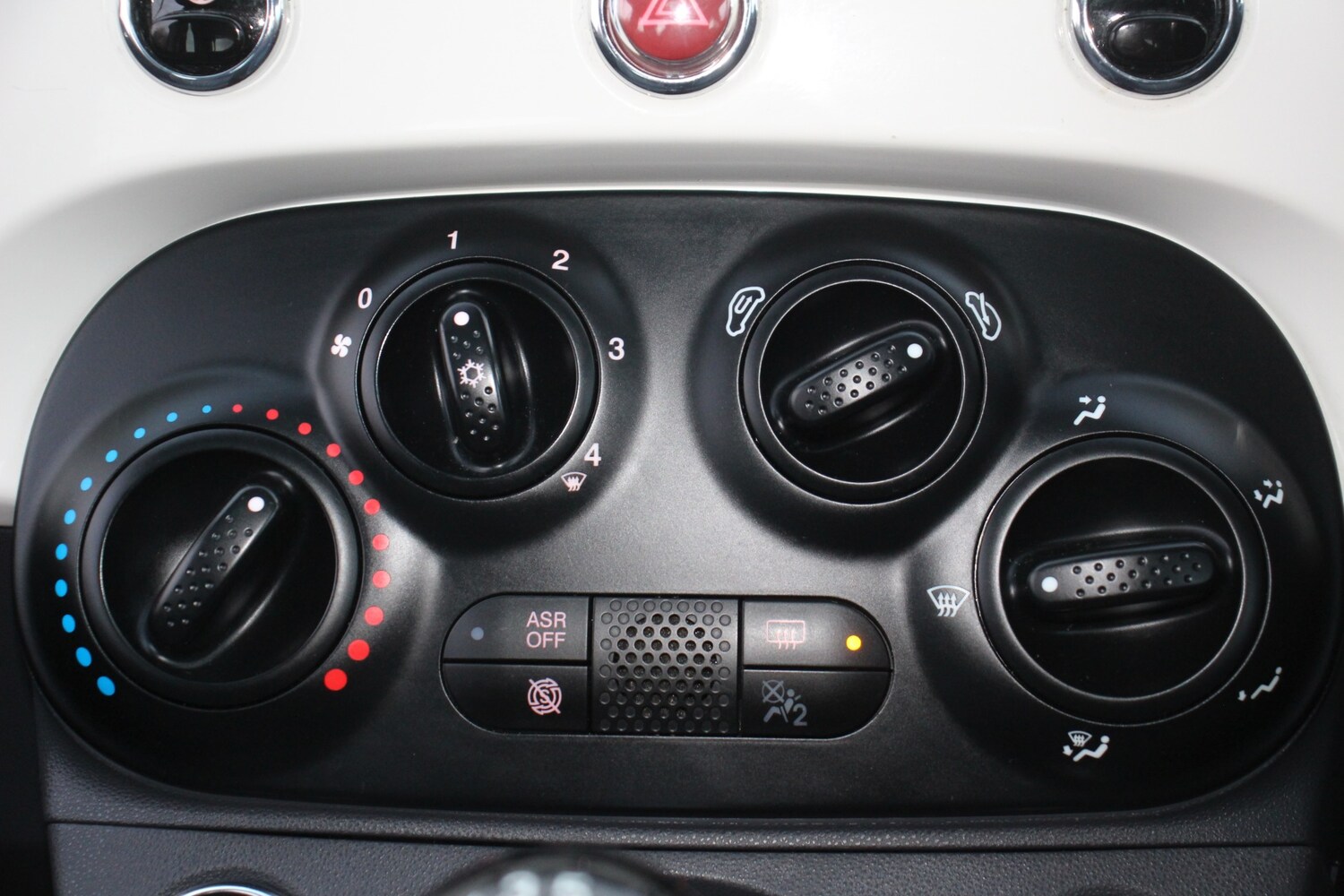 Used Fiat 500 2016 for sale - 77170387: Photo 42