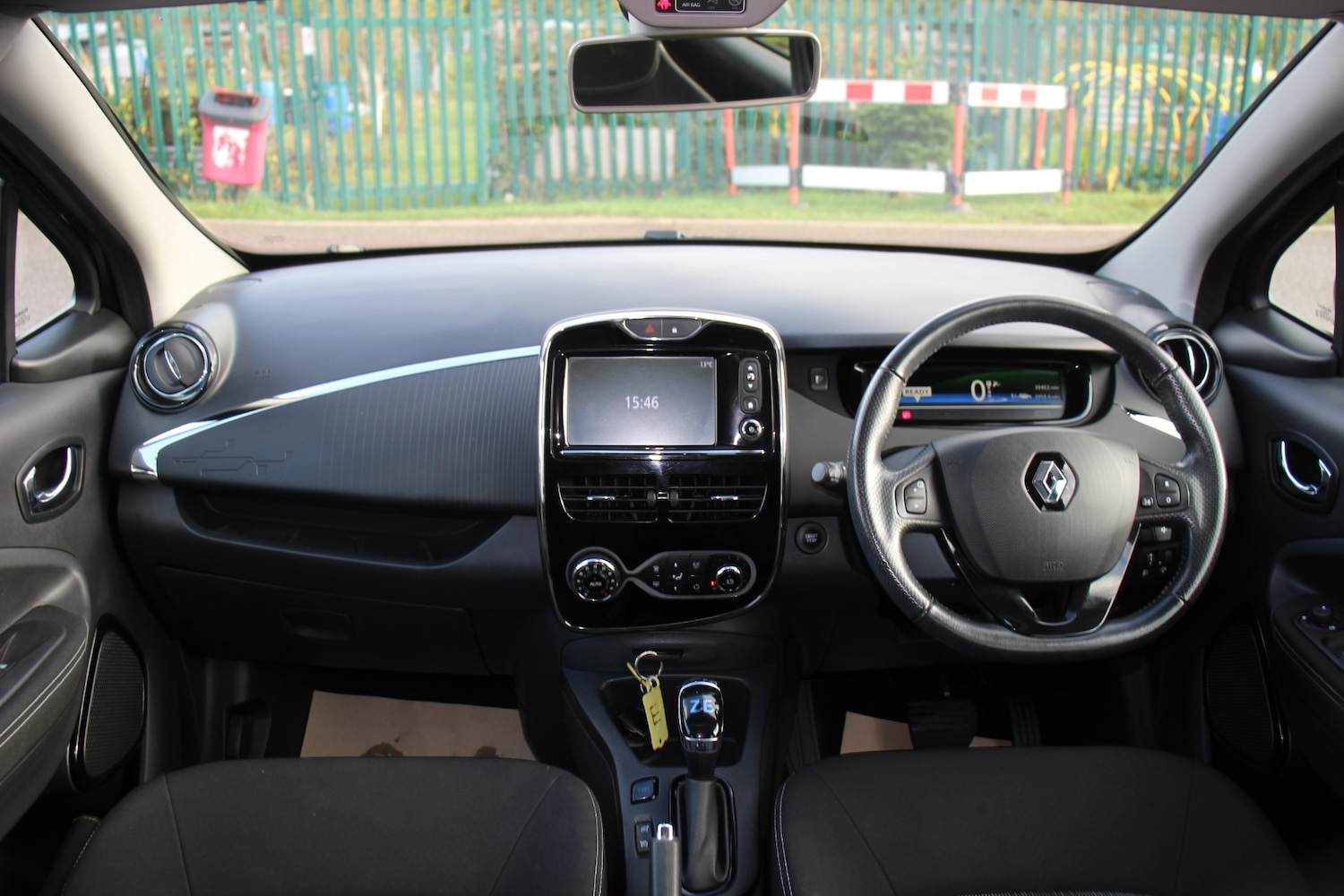 Used Renault Zoe 2019 for sale - 76265380: Photo 21
