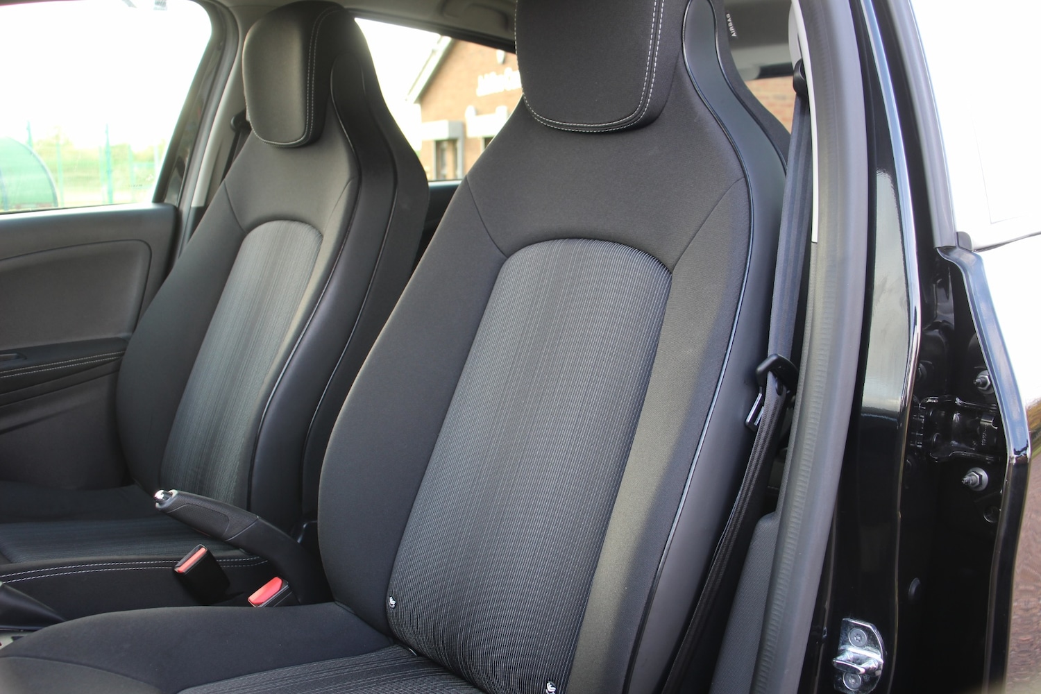 Used Renault Zoe 2019 for sale - 76265380: Photo 27