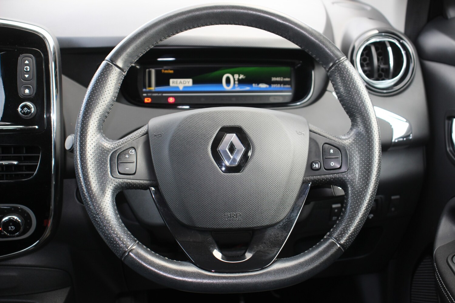 Used Renault Zoe 2019 for sale - 76265380: Photo 31