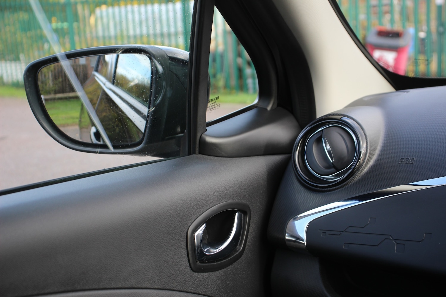 Used Renault Zoe 2019 for sale - 76265380: Photo 38