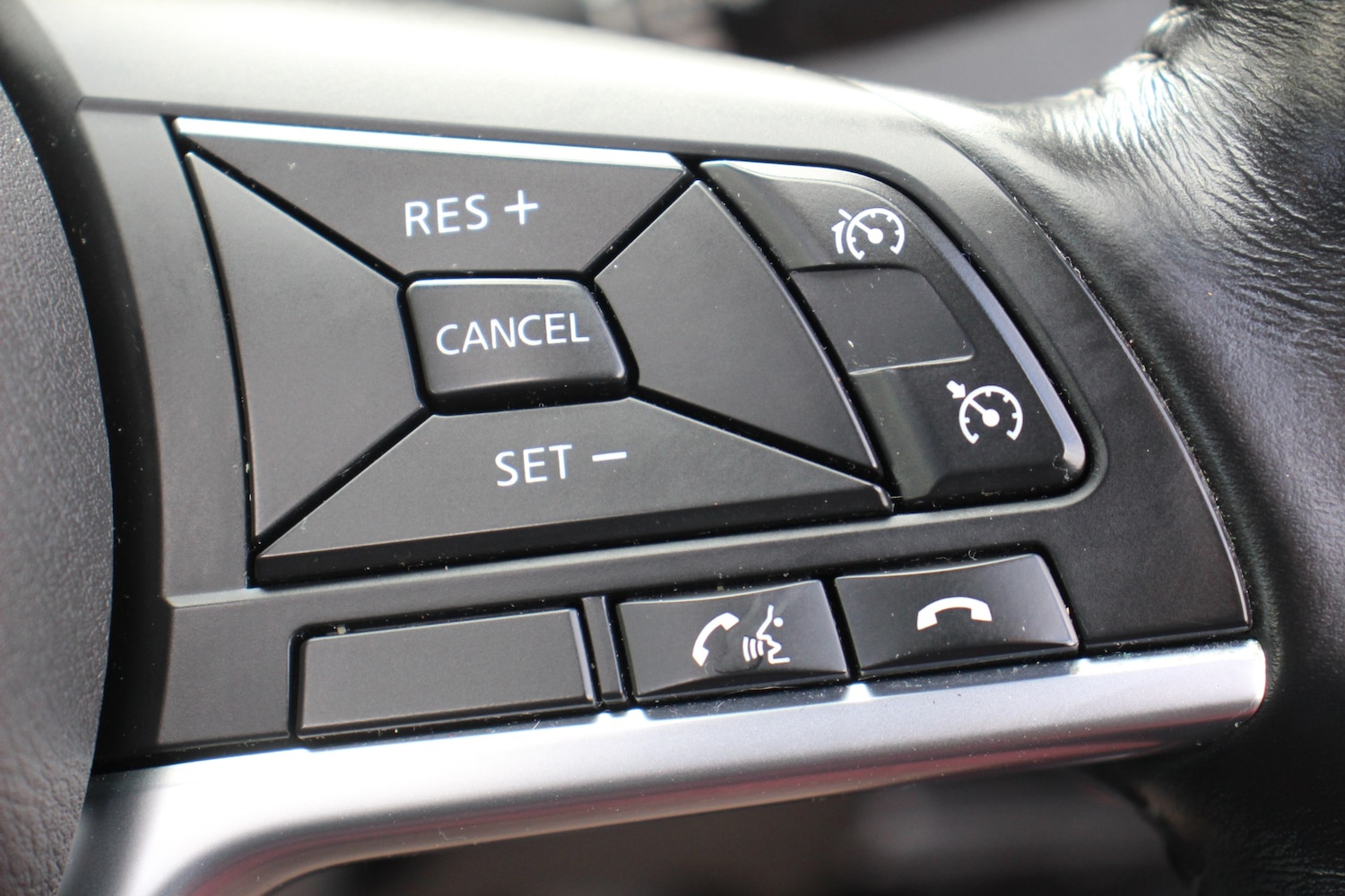 Used Nissan X-Trail 2018 for sale - 78040554: Photo 40