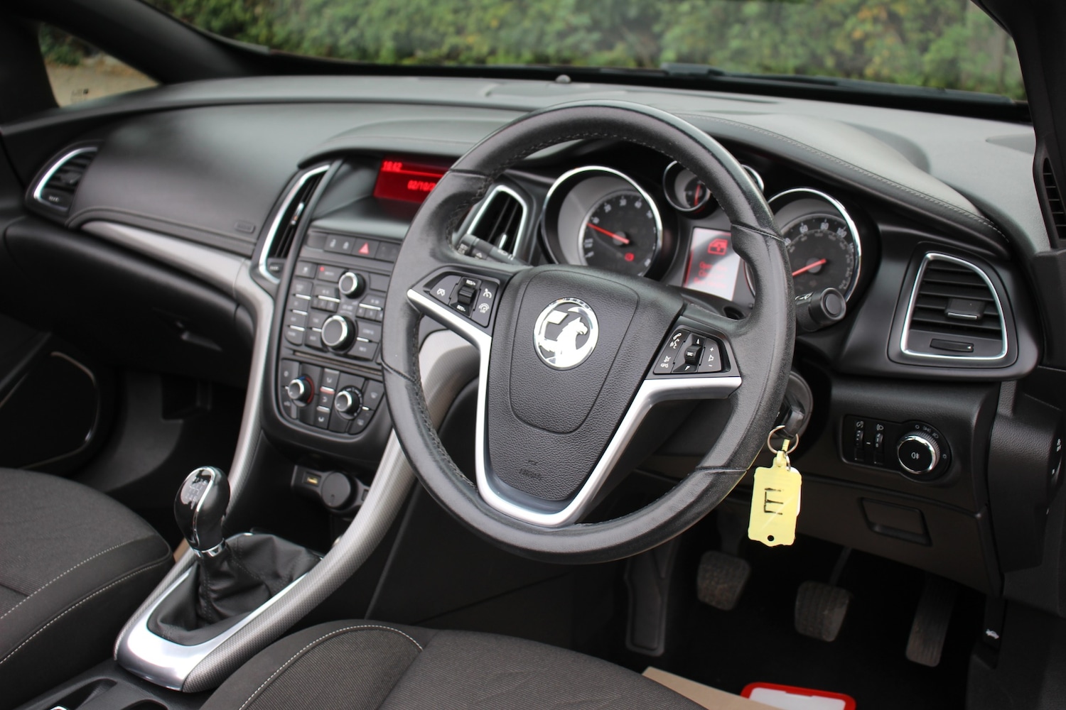 Used Vauxhall Cascada 2013 for sale - 76115265: Photo 35