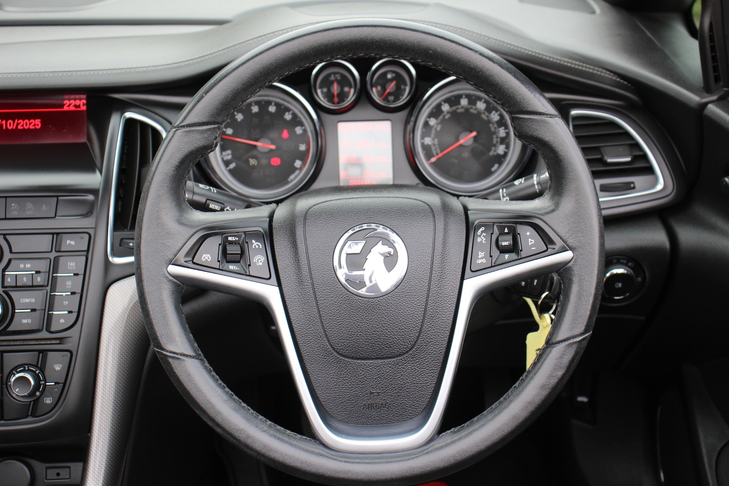 Used Vauxhall Cascada 2013 for sale - 76115265: Photo 36
