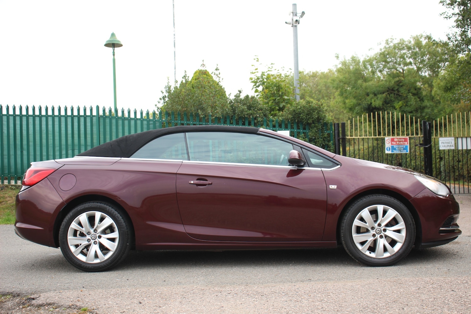 Used Vauxhall Cascada 2013 for sale - 76115265: Photo 37