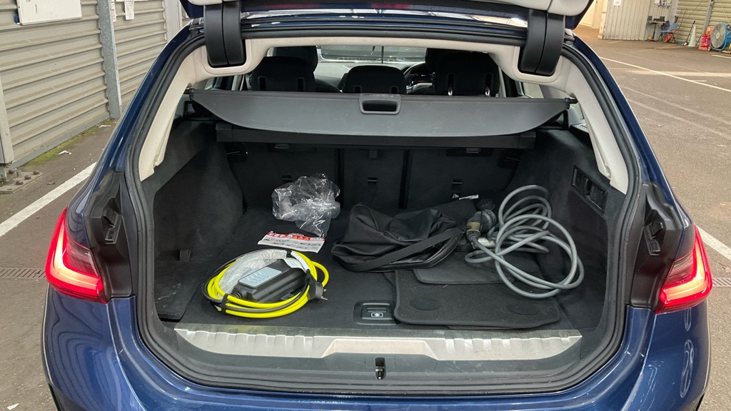 Used BMW 3 Series 2021 for sale - 76735128: Photo 11