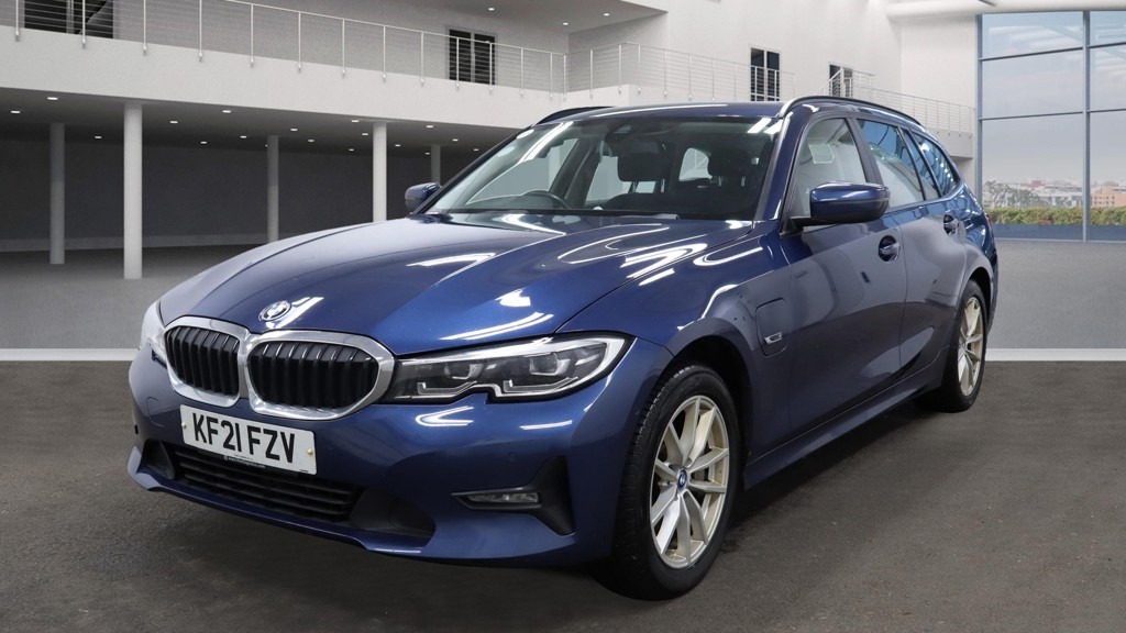 Used BMW 3 Series 2021 for sale - 76735128: Photo 3