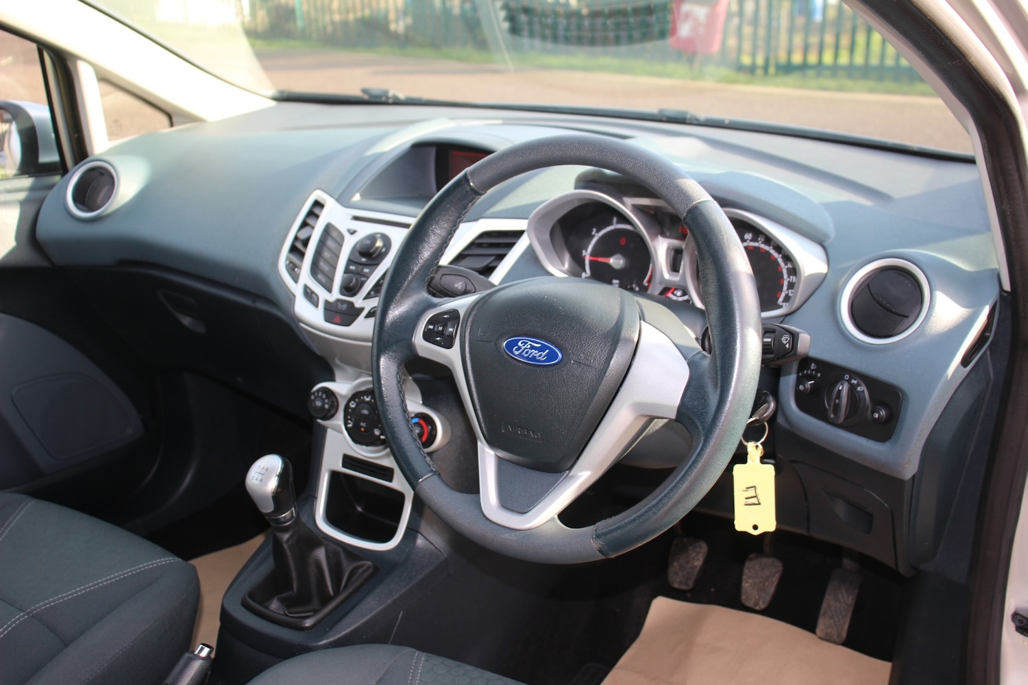 Used Ford Fiesta 2010 for sale - 77168783: Photo 25
