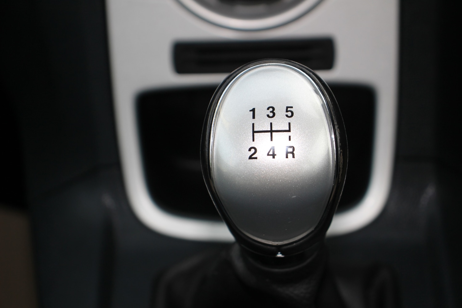 Used Ford Fiesta 2010 for sale - 77168783: Photo 39