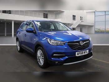 2018 (68) - 1.5 Turbo D Tech Line Nav 5dr