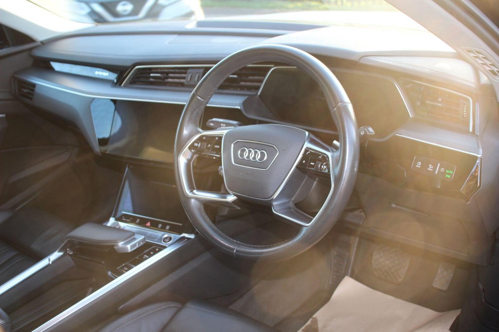 Used Audi e-tron 2021 for sale - 78162033: Photo 26