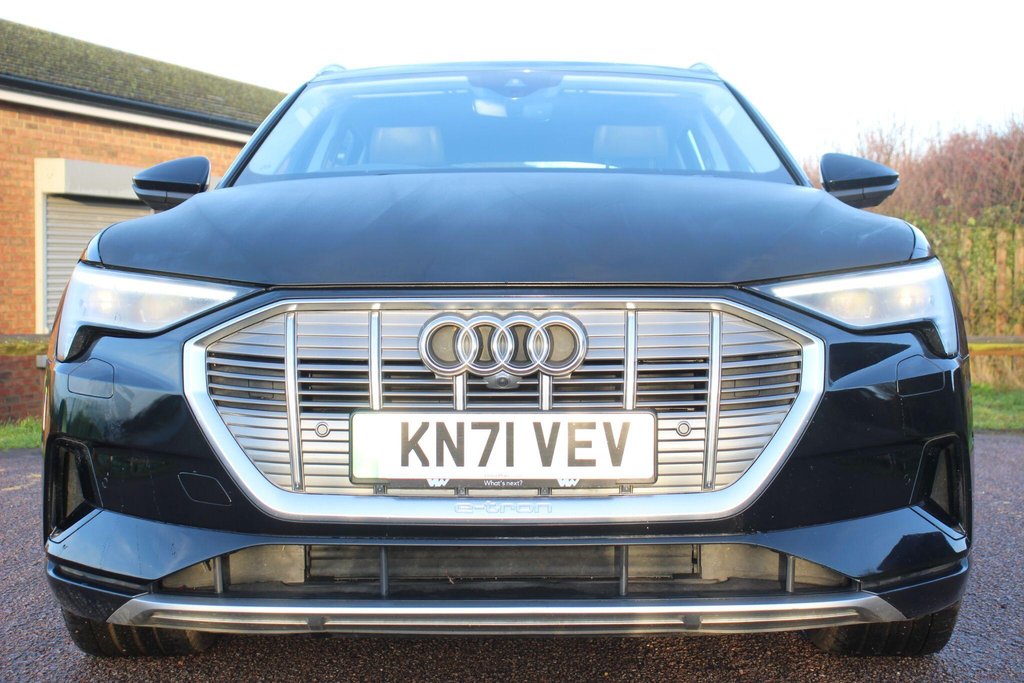 Used Audi e-tron 2021 for sale - 78162033: Photo 3