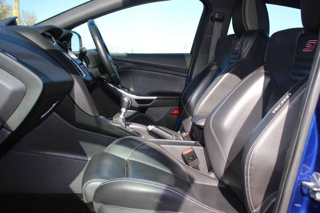 Used Ford Focus 2015 for sale - 78162014: Photo 14