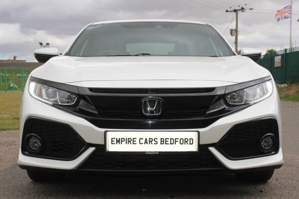 Used Honda Civic 2018 for sale - 75674478: Photo 2