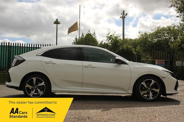 Used Honda Civic 2018 for sale - 75674478: Photo 5