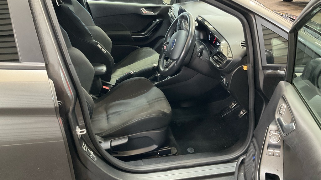 Used Ford Fiesta 2019 for sale - 76602159: Photo 16