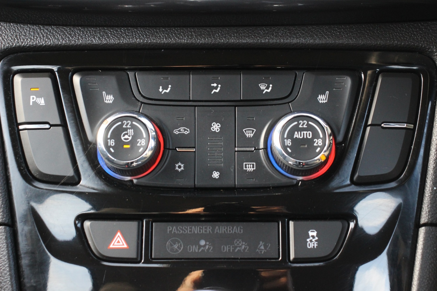 Used Vauxhall Mokka X 2017 for sale - 77220290: Photo 43