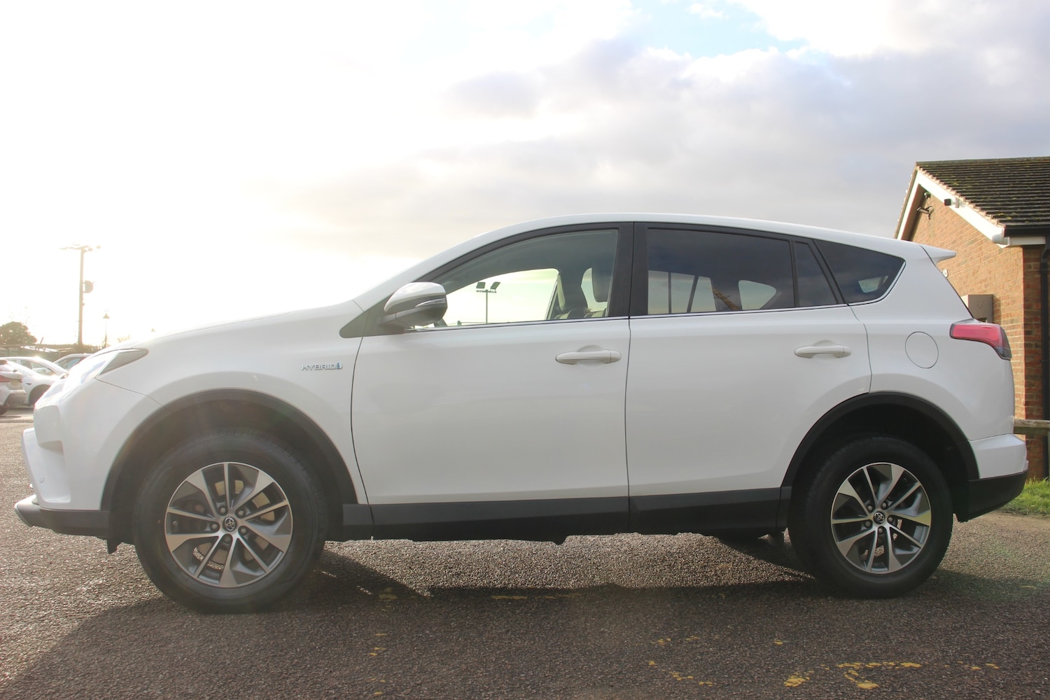 Used Toyota RAV4 2018 for sale - 77116306: Photo 10