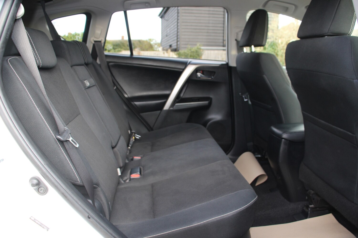 Used Toyota RAV4 2018 for sale - 77116306: Photo 31