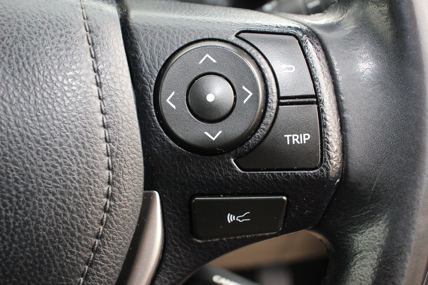 Used Toyota RAV4 2018 for sale - 77116306: Photo 38