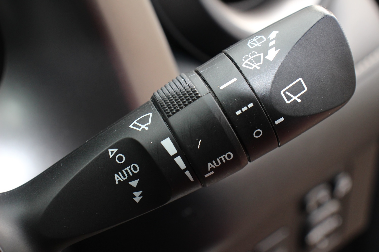 Used Toyota RAV4 2018 for sale - 77116306: Photo 39