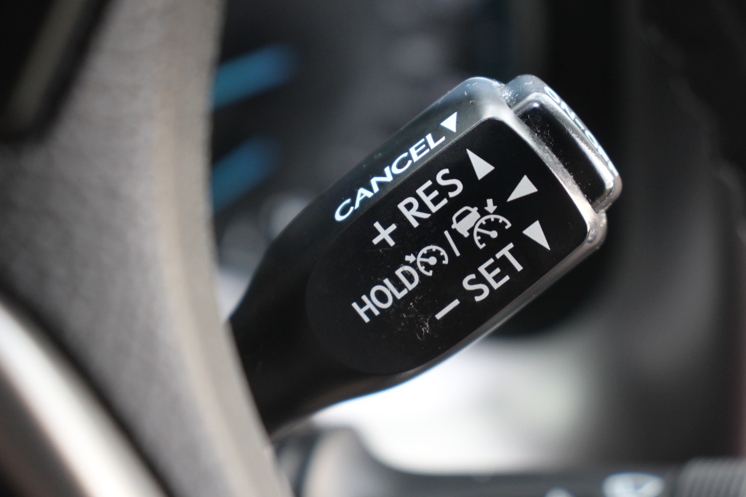 Used Toyota RAV4 2018 for sale - 77116306: Photo 40