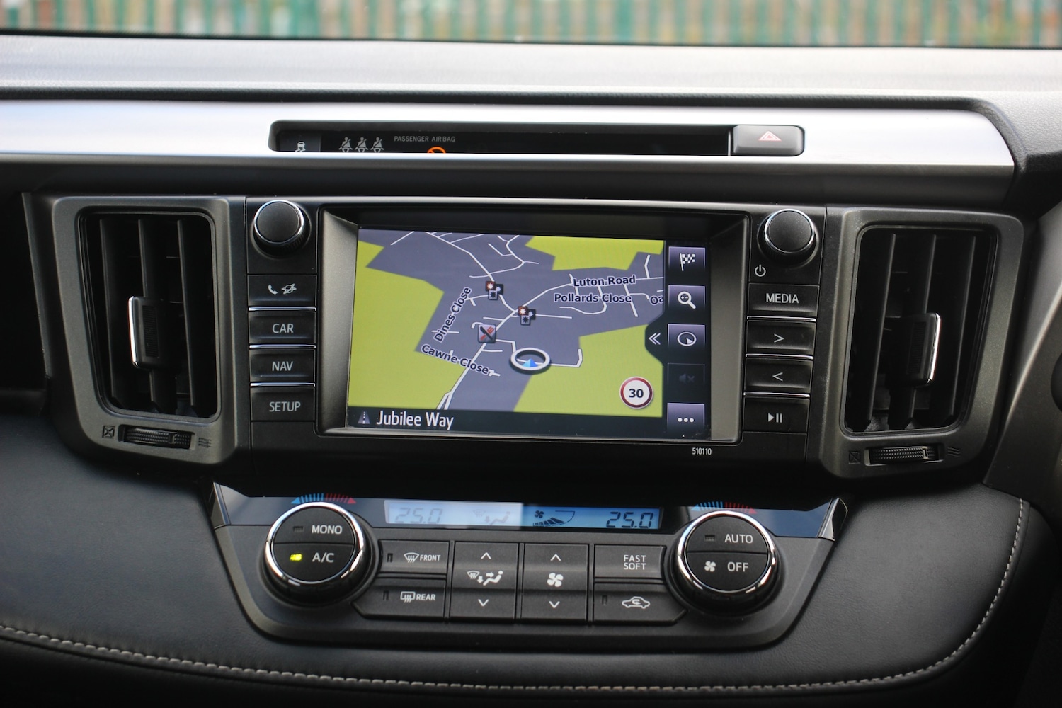 Used Toyota RAV4 2018 for sale - 77116306: Photo 42