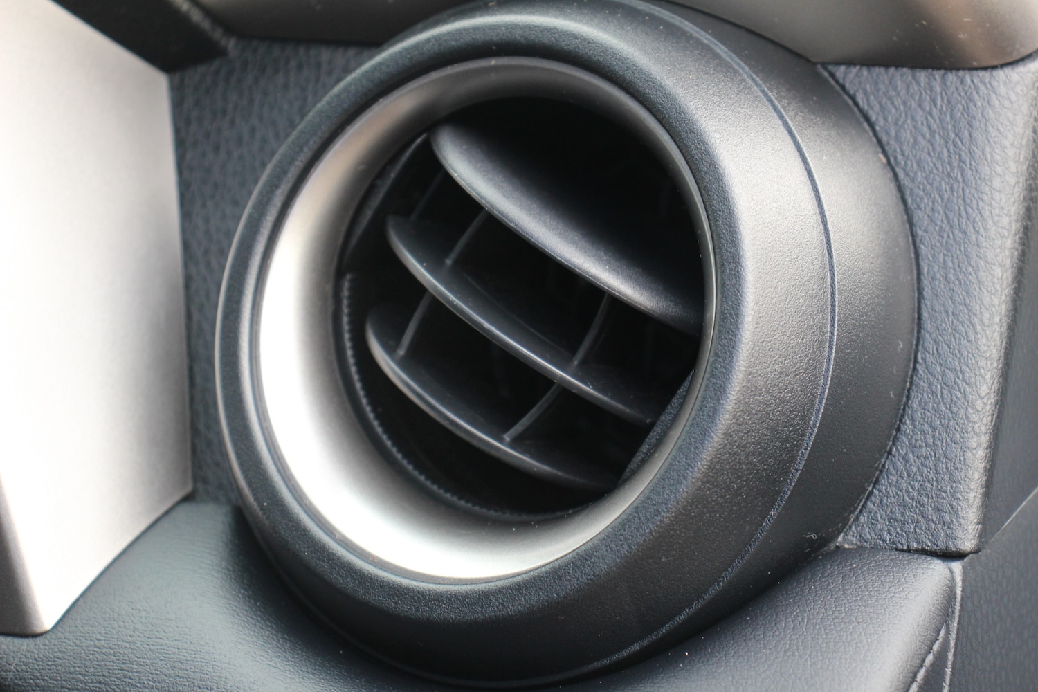 Used Toyota RAV4 2018 for sale - 77116306: Photo 49