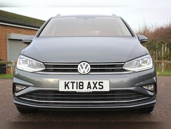 Used Volkswagen Golf SV 2018 for sale - 76748280: Photo