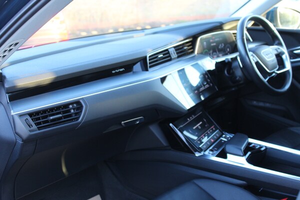 Used Audi e-tron 2021 for sale - 73627650: Photo 16
