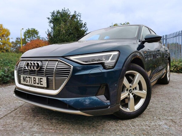 Used Audi e-tron 2021 for sale - 73627650: Photo 3