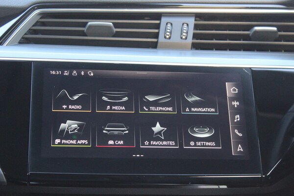 Used Audi e-tron 2021 for sale - 73627650: Photo 43