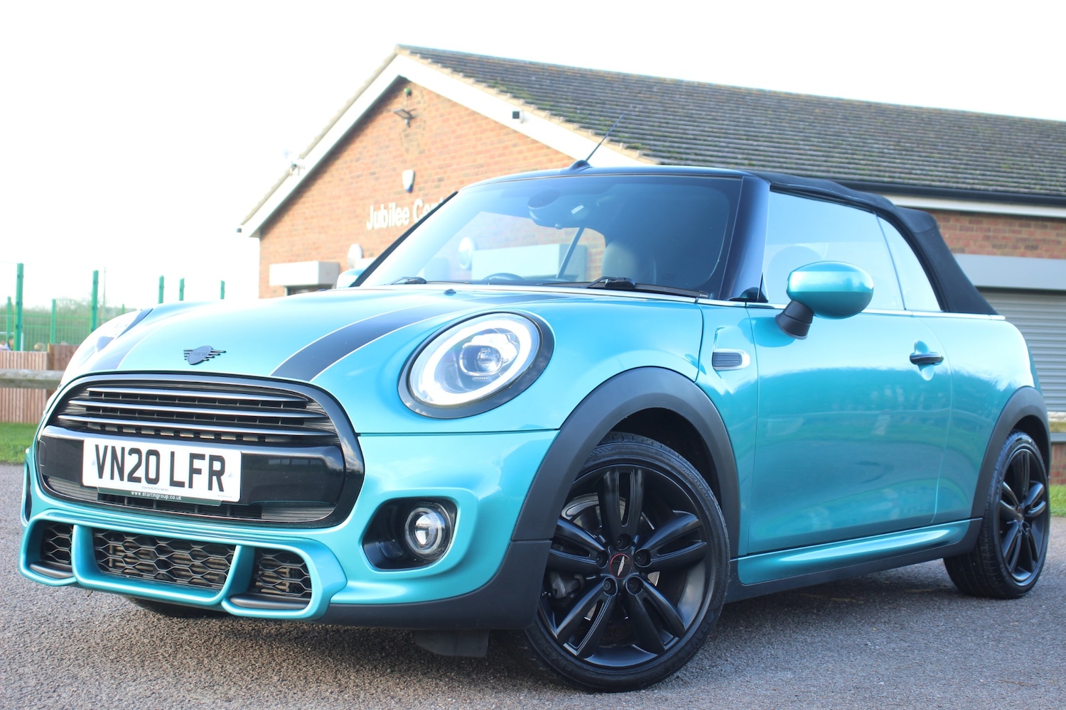 Used MINI Convertible 2020 for sale - 76921983: Photo 3