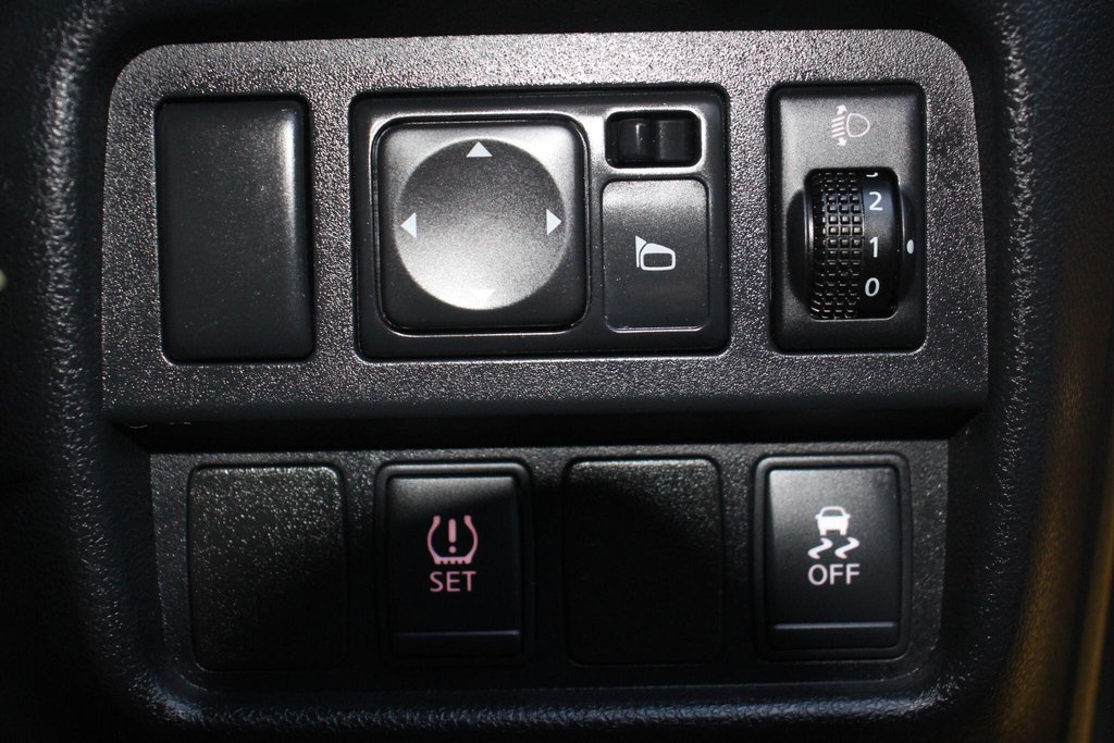 Used Nissan Juke 2015 for sale - 78161980: Photo 44