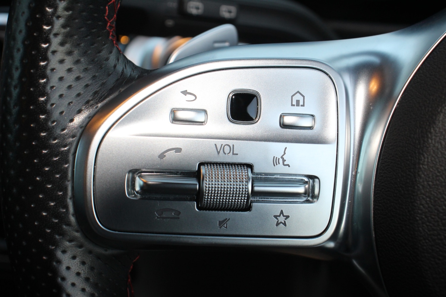 Used Mercedes-Benz EQB 2022 for sale - 76776472: Photo 36