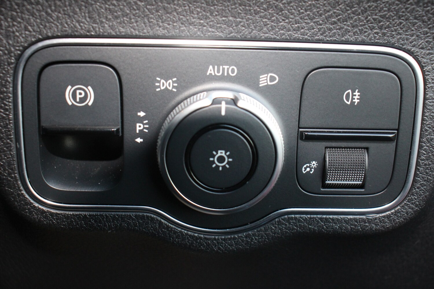 Used Mercedes-Benz EQB 2022 for sale - 76776472: Photo 47