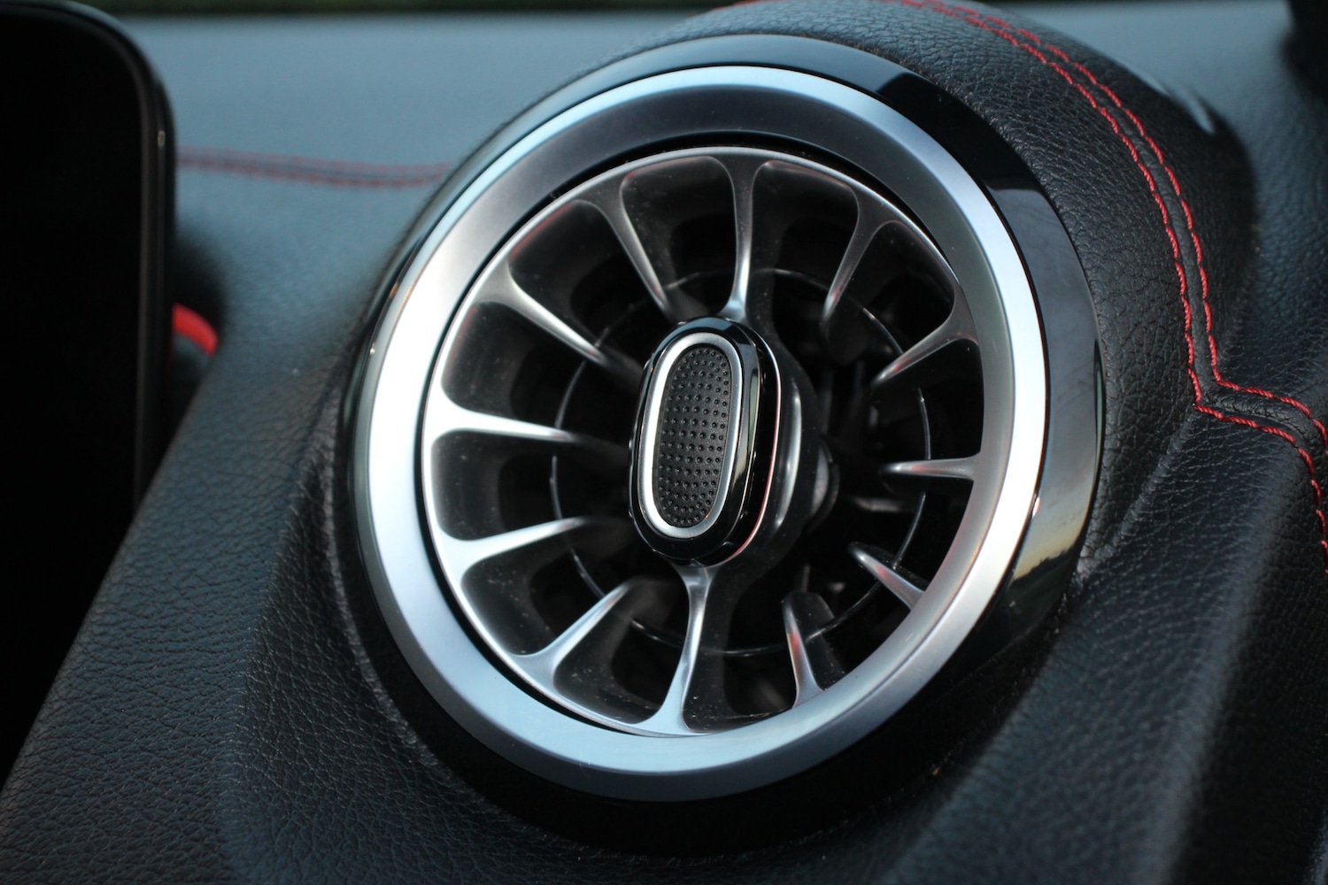 Used Mercedes-Benz EQB 2022 for sale - 76776472: Photo 48