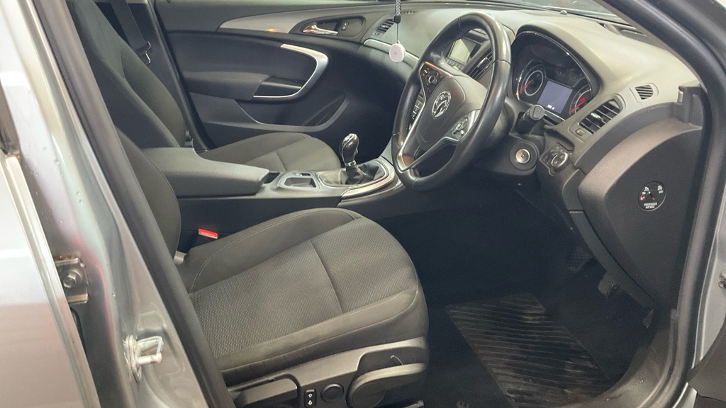 Used Vauxhall Insignia 2015 for sale - 77023538: Photo 13